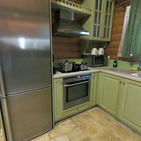 Katia Villa Ajókambosz